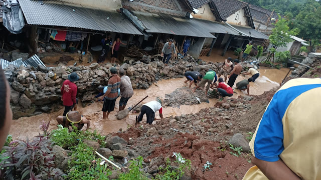 11 Rumah dan Hewan Warga Terdampak Tanah Longsor Akibat Guyuran Hujan Deras