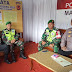 Bersama Polsek Cikembar, Sertu Nugroho 0607-08/Cikembar Laksanakan Pengamanan di Pospam Cikembang