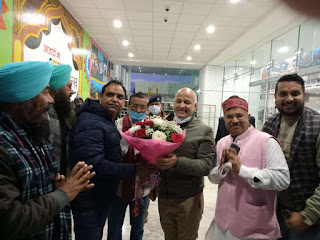 Manish sisodia deputy CM Delhi reached jolly grant airport dehradun