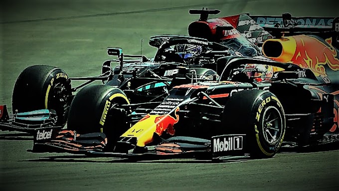 Can Verstappen Just Crash Into Hamilton and Win The Title?