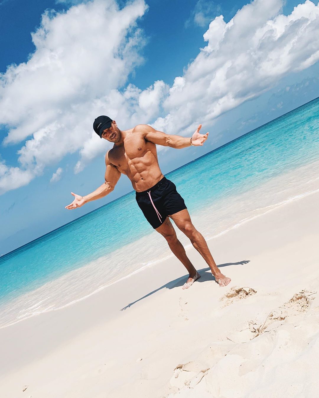 sexy-shirtless-fit-guy-strong-beach-hunk-smile