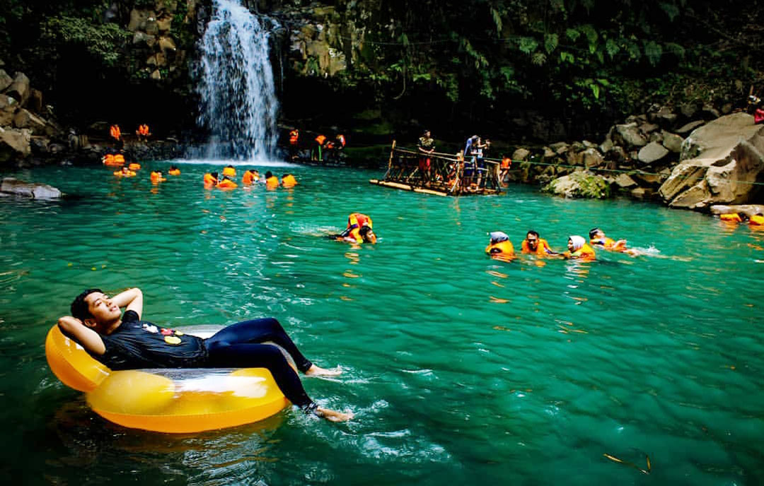 Air terjun Cikuluwung Bogor