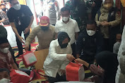 Menteri Sosial RI Kunjungi Ahli Waris Korban Banjir di Aceh Timur dan Berikan Santunan 15 Juta
