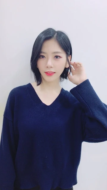 JiU (지유) Leader, Sub Vocalist, Lead Dancer, Visual, Center