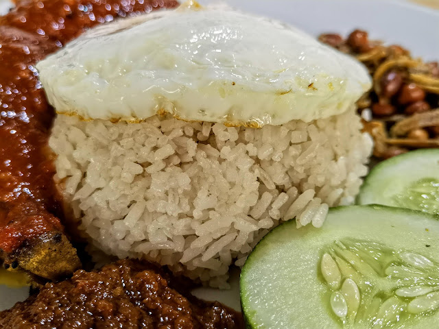 Nasi_Lemak_Ayam_Taliwang