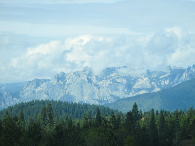 Castle Crags as viewed from Highway 5 - Near Oregon... https://www.parks.ca.gov/?page_id=454