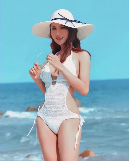 Bui Dinh Hoai Sa – Most Beautiful Transgender Swimwear MTF Model