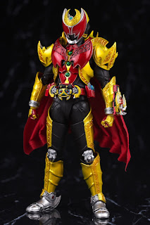 REVIEW SHFiguarts (Shinkocchou Seihou) Kamen Rider Kiva Emperor Form, Bandai