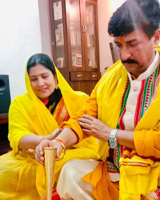 Sanjay Pandey with with wife