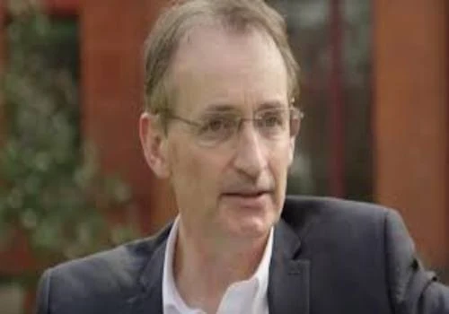 Pat Nevin issues a 'danger' warning to Chelsea FC ahead of their trip to Brentford.