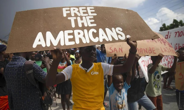 Haitianos pedem a libertação de missionários sequestrados em manifestação