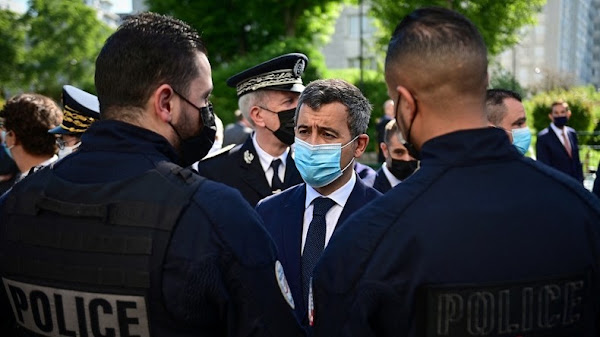 « Cette police violente ! »: des propos de Jean-Luc Mélenchon suscitent l'indignation de Gérald Darmanin