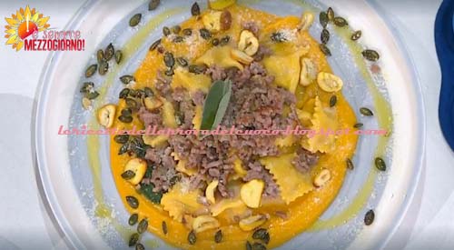 Ravioli alle castagne con zucca e salsiccia ricetta Gian Piero Fava