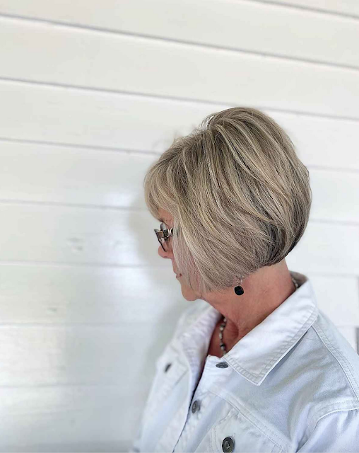 short haircuts for women over 60 in 2022