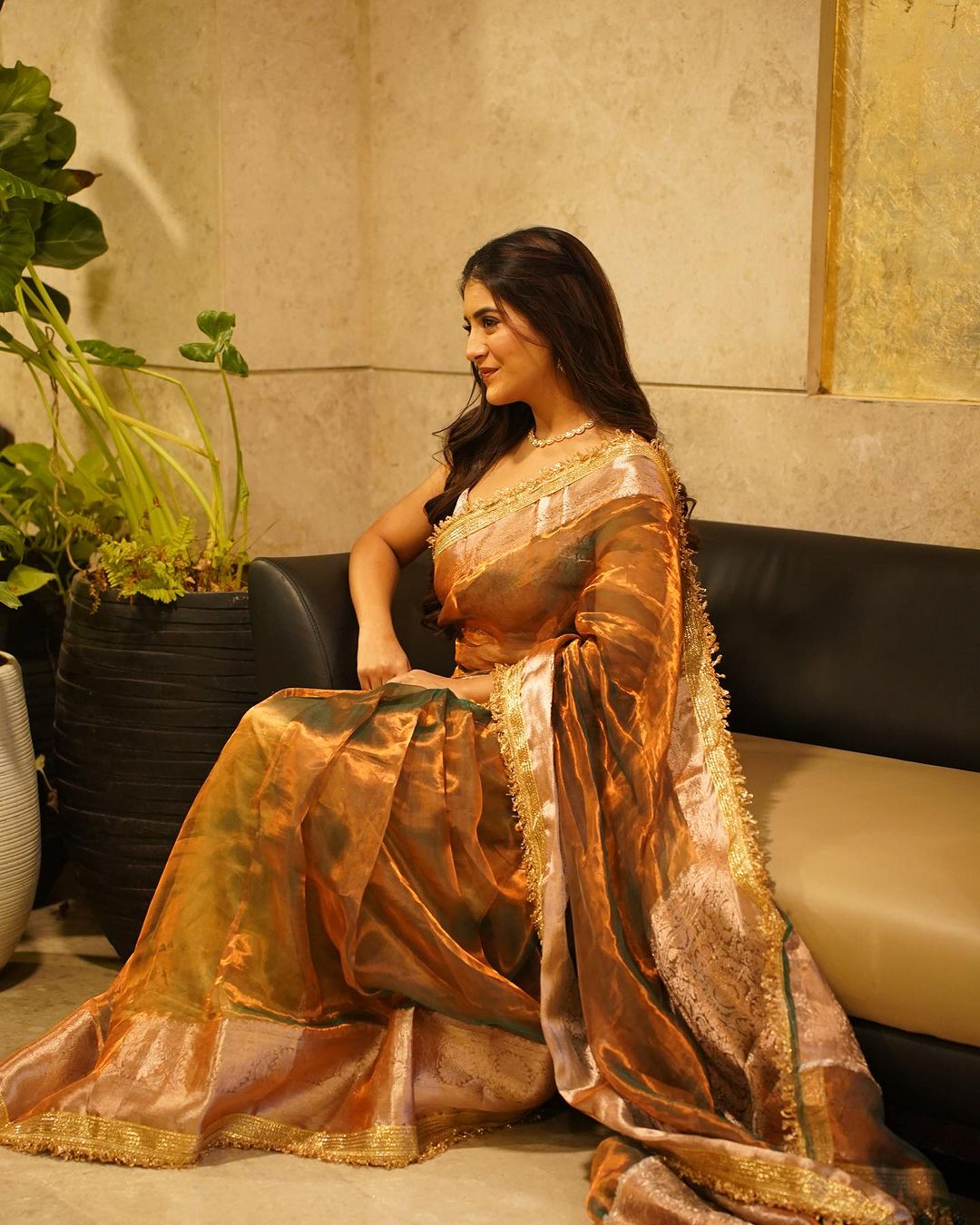 Tamil Actress Rashi Singh in Beautiful Saree