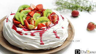 Pavlova; Sweet and Crispy Desserts from Australian