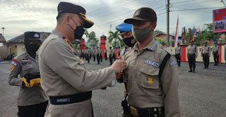 *Wakapolres Blora Pimpin Upacara Penutupan Diksar Satpam Gada Pratama*