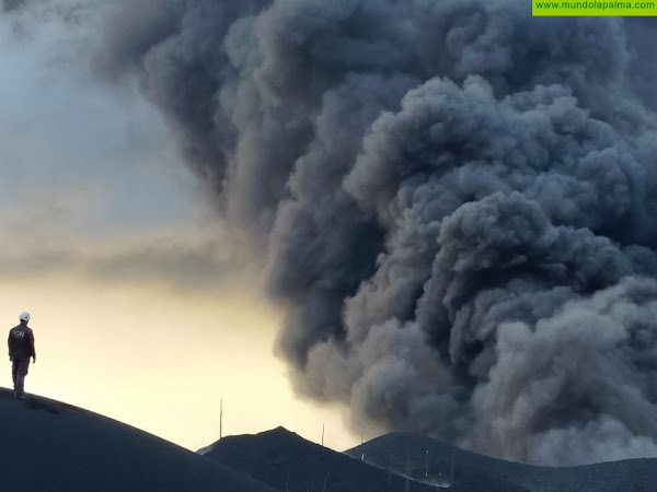 El recorrido de la lava sigue fluyendo por coladas antiguas