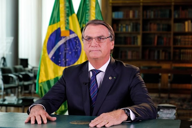 Bolsonaro questiona: ‘Qual o interesse das pessoas taradas por vacina?’