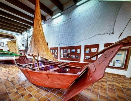 UNHA VELA PARA Á GAMELA GUARDESA EXPOSTA NO MUSEO DO POBO GALEGO