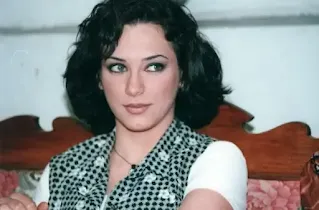 سلاف فواخرجي في مسلسل مبروك