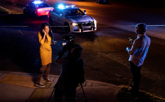 Reportera se quiebra durante transmisión sobre tiroteo que dejó 4 muertos en Memphis
