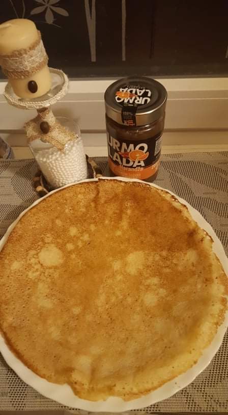 Palacinke bez jaja sa kremom od urmi i narandze _ Pancakes without eggs with date and orange cream