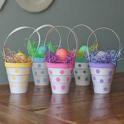 Polka Dot Treat Cups Craft