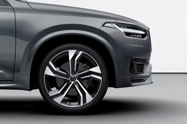 2022 Volvo XC90 Review