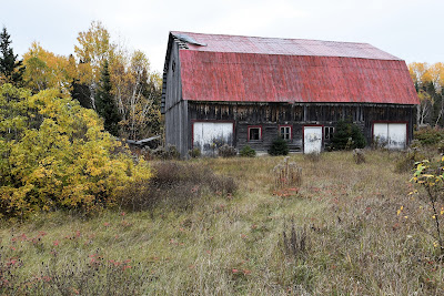 Quebec barn on Great Trail.