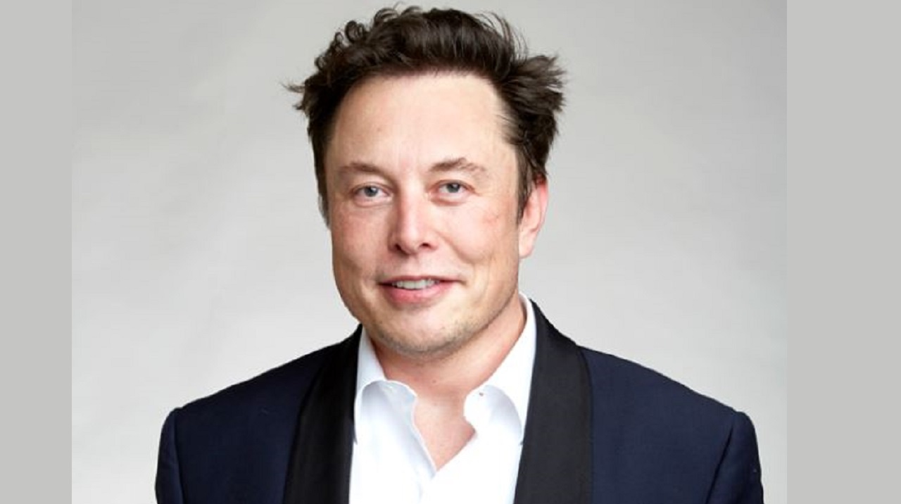 Musk became the first person in the world to have a net worth of $ 300 billion