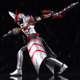 REVIEW SHFiguarts Kamen Rider Saikou X Swordsman Gold Weapon Silver Weapon, Bandai