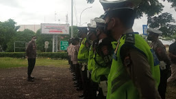 Kapolsek Kragilan Polres Serang Pimpin Apel Pengamanan Jalur Unras Buruh