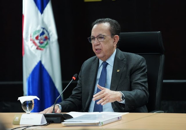 Economía dominicana crece 12.4 % en enero-octubre 2021