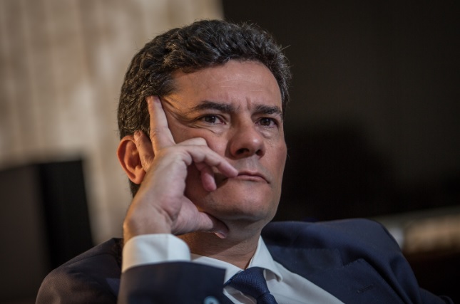 ex-juiz-e-pr-candidato-a-presidente-da-rep-blica-s-rgio-moro-rebate