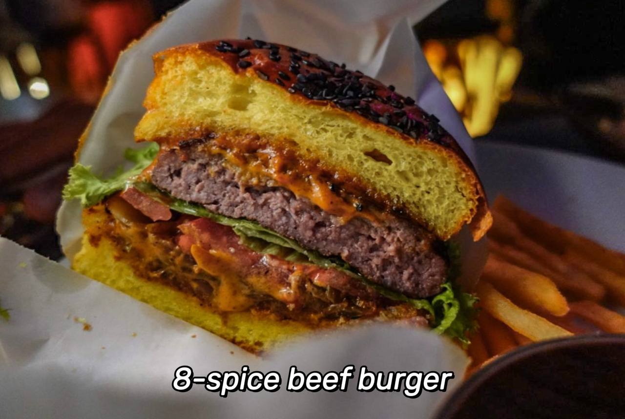 levant-bar-8-spice-burger