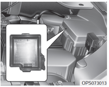 Engine compartment fuse panel