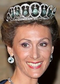aquamarine tiara bulgari spain queen ena victoria eugenie princess sibilla luxembourg