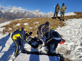 sdrf uttarakhand recovered-two-dead-bodies-from-ice