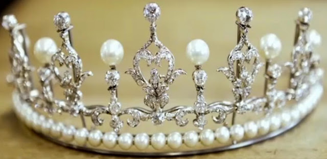 diamond necklace wedding tiara crown princess mary denmark pearl marianne dulong