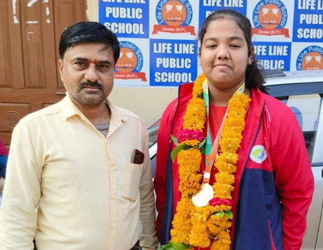 जान्हवी सरकार ने नेशनल पेंचक सिलाट चैंपियनशिप में जीता स्वर्ण पदक