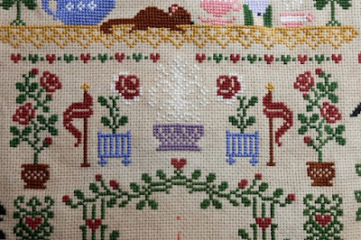 OwlForest Embroidery: Alice in Wonderland SAL part18-1