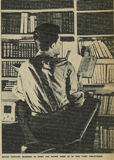 Gérard Philipe chez lui en 1947 : bibliothèque