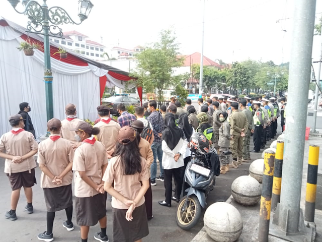 Karya Bakti Lebaran bersama Pramuka Kota Yogyakarta : Stasiun Tugu dan Teteg Abu Bakar Ali