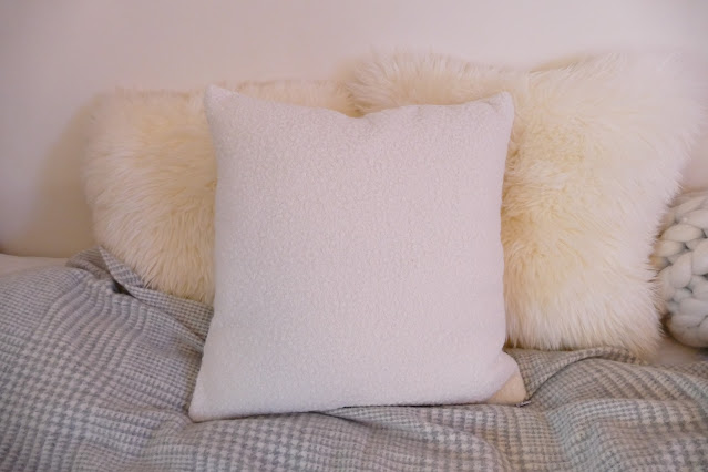 Bonny Boutique Review,  white boucle pillow uk,  white boucle pillow etsy, decorate your bedroom cheap, how to style pillows, boucle fabric, boucle pillows, boucle fabric design style