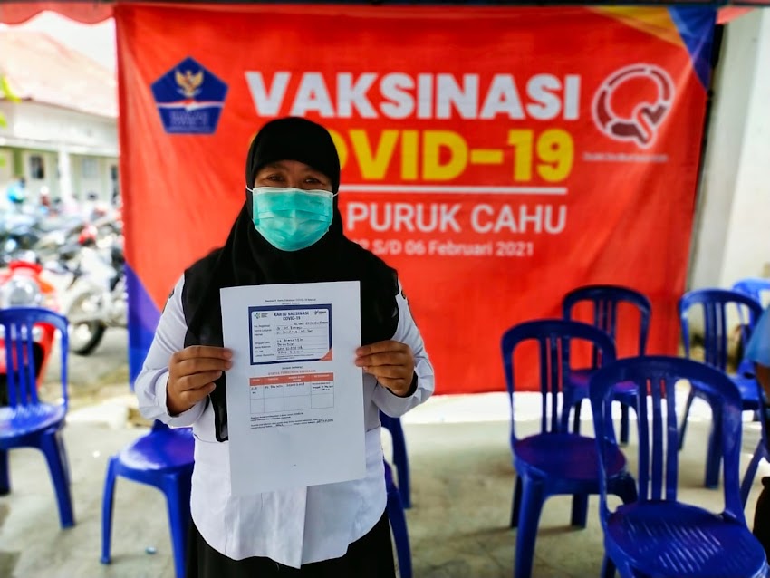 Kegiatan Vaksinasi Covid-19 di RSUD Puruk Cahu Tahap Pertama 