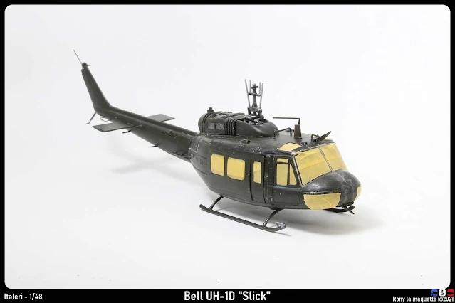 Bell UH-1D d'Italeri au1/48.