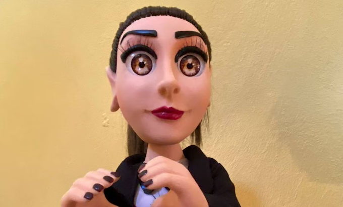 Además de Amlito, Sheinbaum ya cuenta con su muñeca, llamada Claudita con banda presidencial