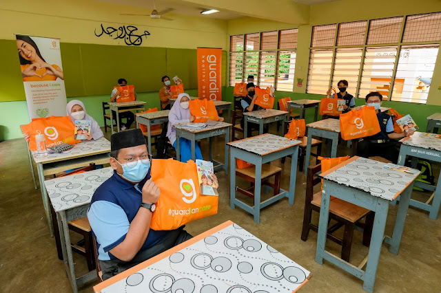 Guardian Donates 10,000 #GuardianCare Packs Worth RM400,000 To Lower Income School Children To Mark Its 54th Anniversary