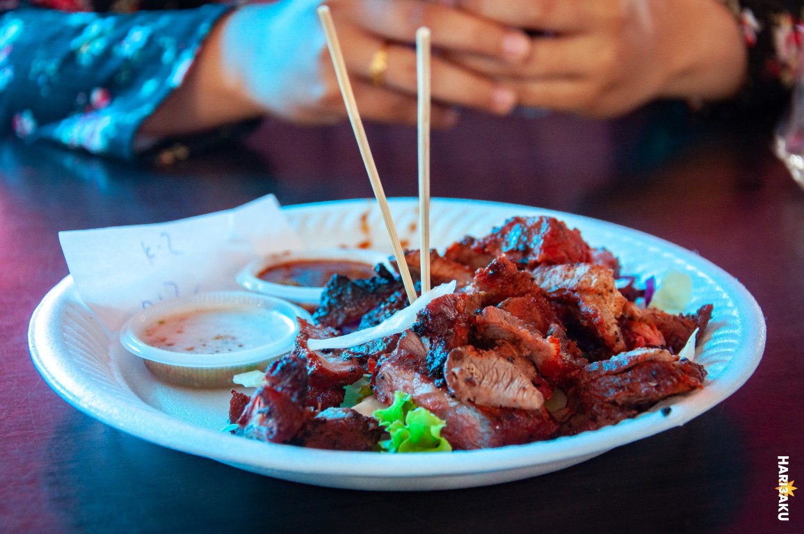 Daging Bakar Danok di warung hadapan Padang Waremart